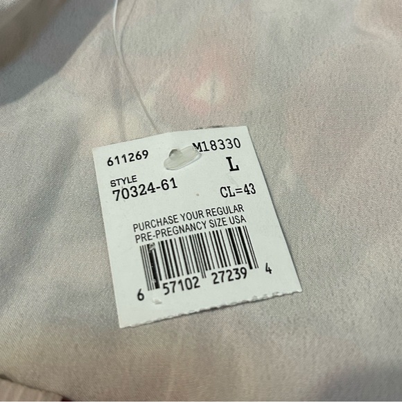 A Pea In The Pod Maternity Off The Shoulder Floral Blouse - Picture 6 of 8